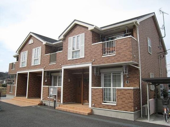 エーデルシュタイン Bの物件外観写真